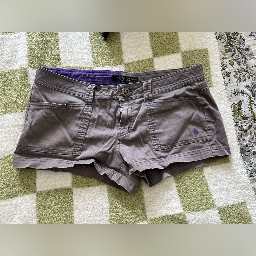 Soft Purple Volcom Short Shorts size 9